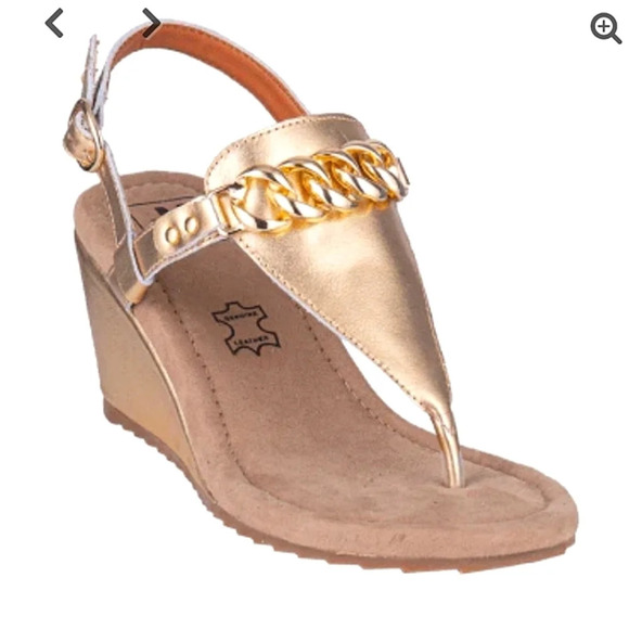 Mark Jenkins-Chain:Stylish 2 Wedge. Gold leather Size 9  NWOT - Picture 1 of 8